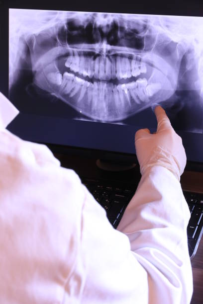 Best Urgent Dental Care for Toothache in Bakersfield Country Clu, CA