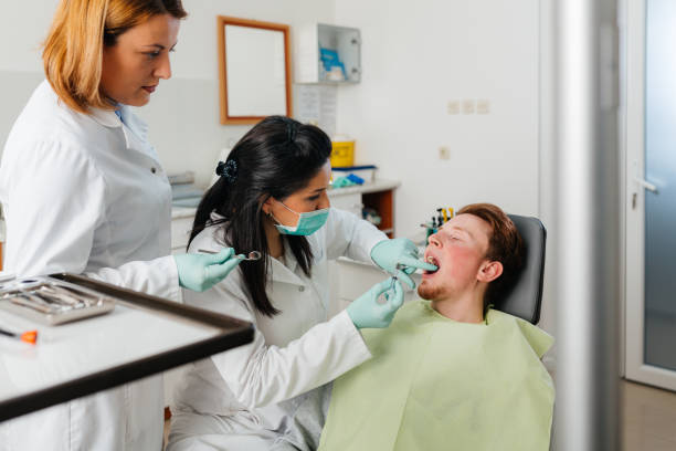 Best Orthodontic Emergency Dentist in Bakersfield Country Clu, CA
